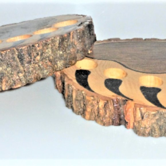 Pair of BEAR CLAW PROTECTORS Hand Carved Wood Floor Tree Stump Bear Paw Bear rug - Picture 3 of 3